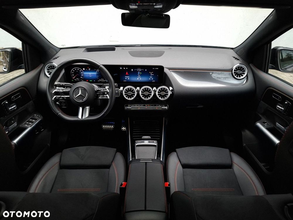 Mercedes-Benz Klasa B 250 e AMG Line 8G-DCT - 12