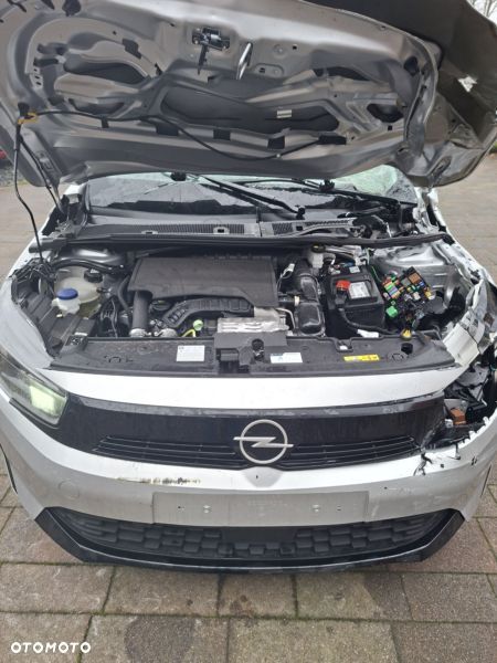 Opel Corsa 1.2 Direct Injection Turbo - 11