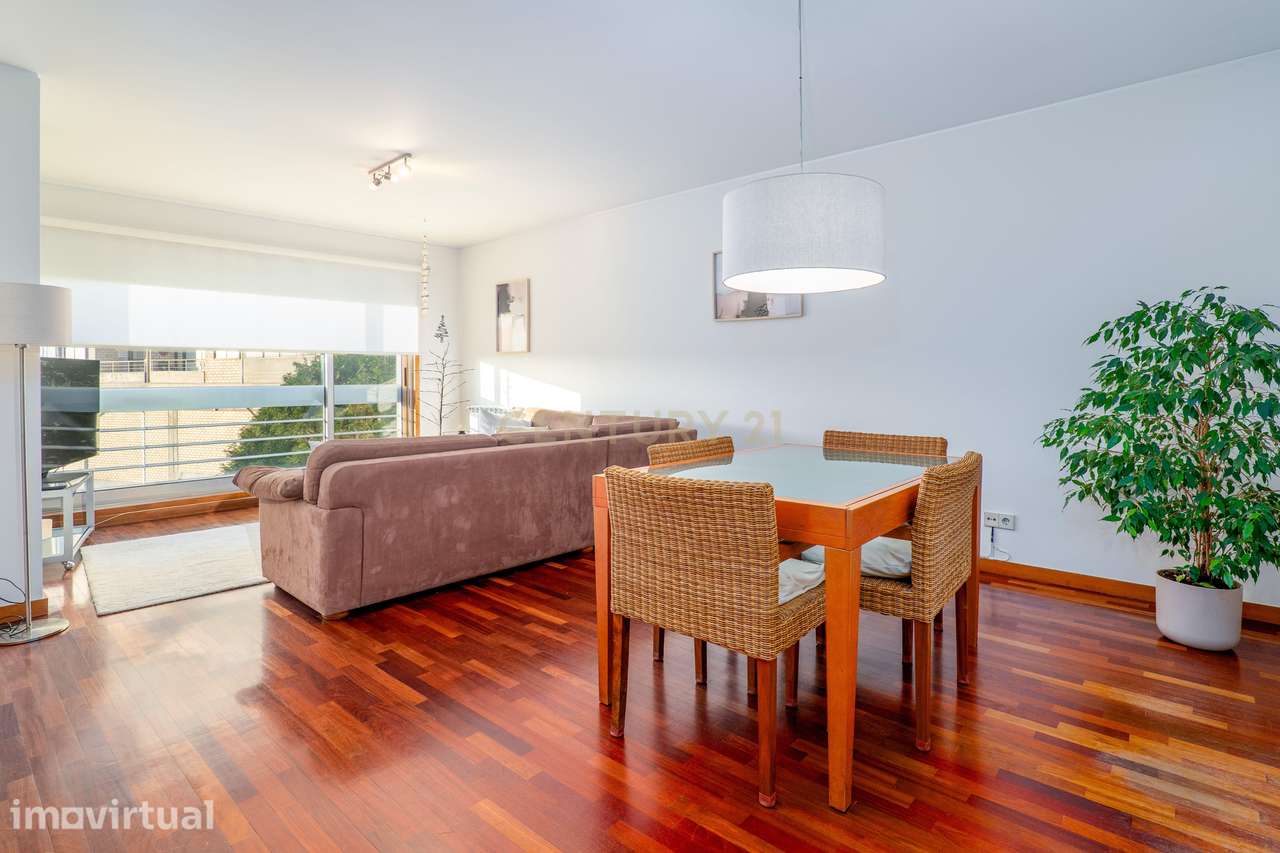 Apartamento T2 Espaçoso em Zona Privilegiada - Matosinhos - Grande imagem: 3/28