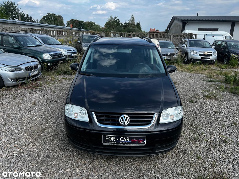 Volkswagen Touran 1.9 TDI Conceptline - 9