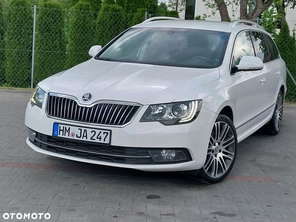 Skoda Superb 2.0 TDI Elegance DSG - 8