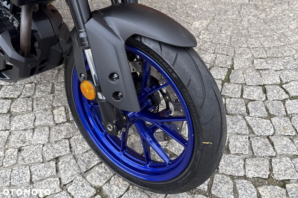 Yamaha MT - 4