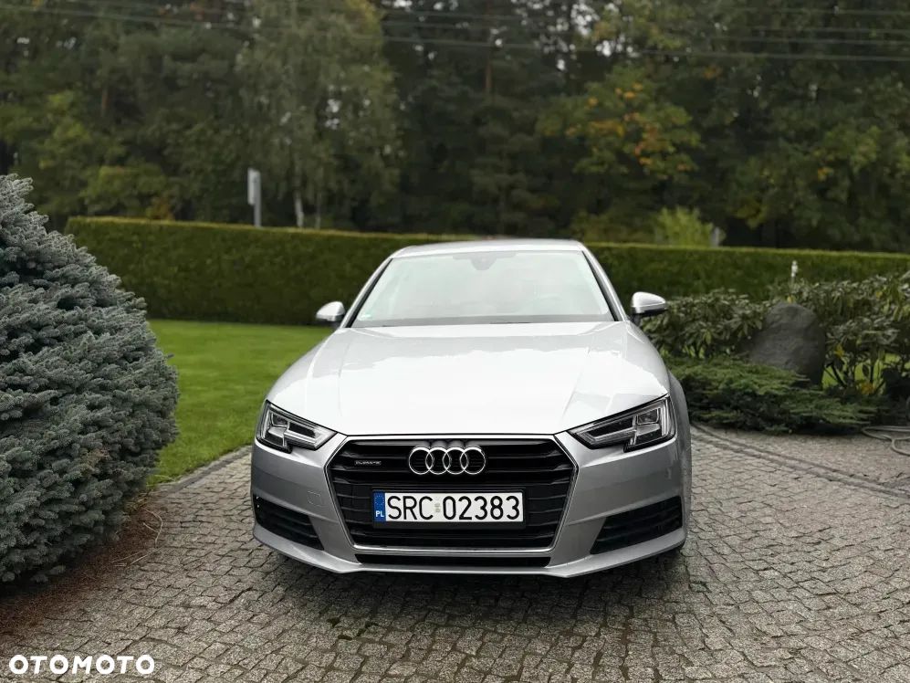Audi A4 Limousine - 3