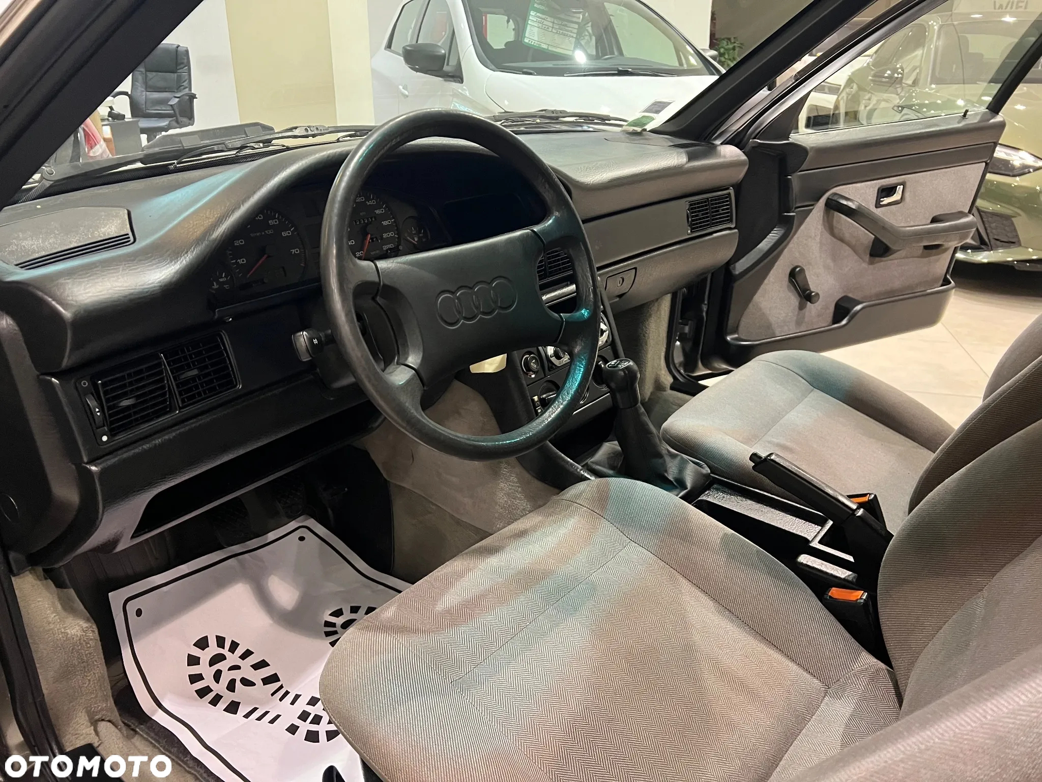 Audi 100 2.3 E - 27