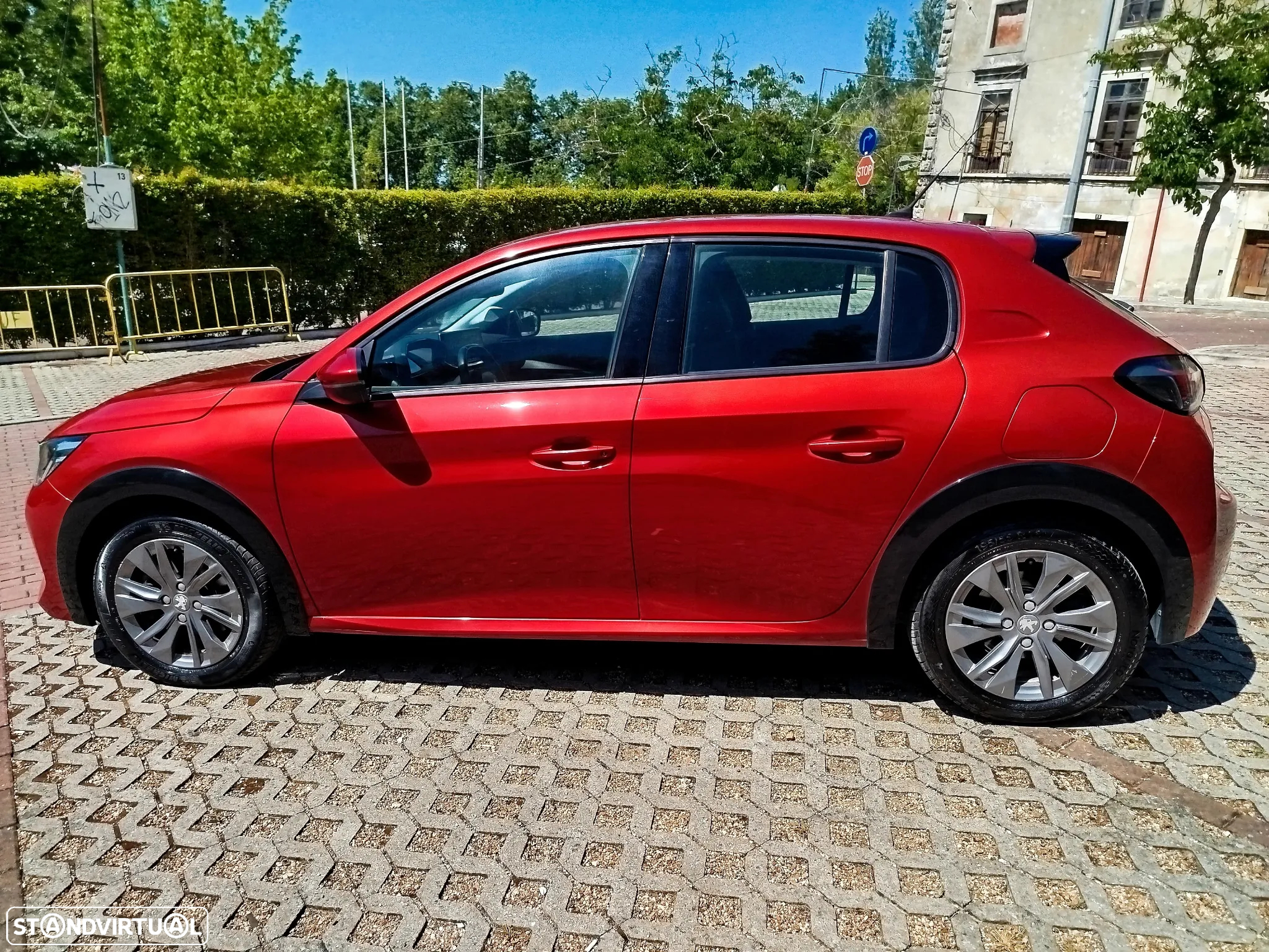 Peugeot e-208 50 kWh Allure - 8
