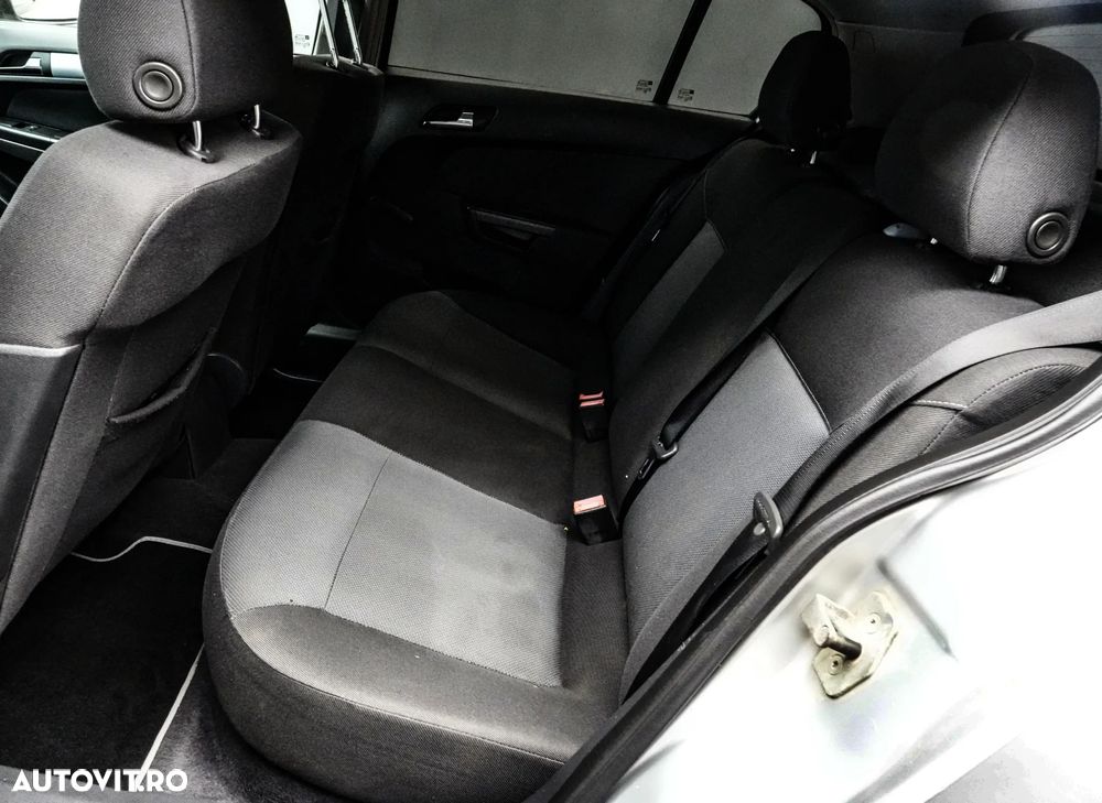 Opel Astra 1.7 CDI Enjoy - 15