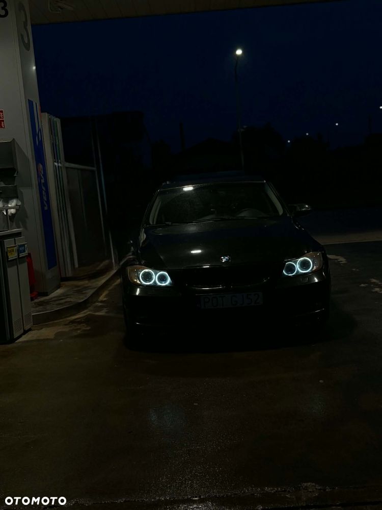 BMW Seria 3 335i - 21
