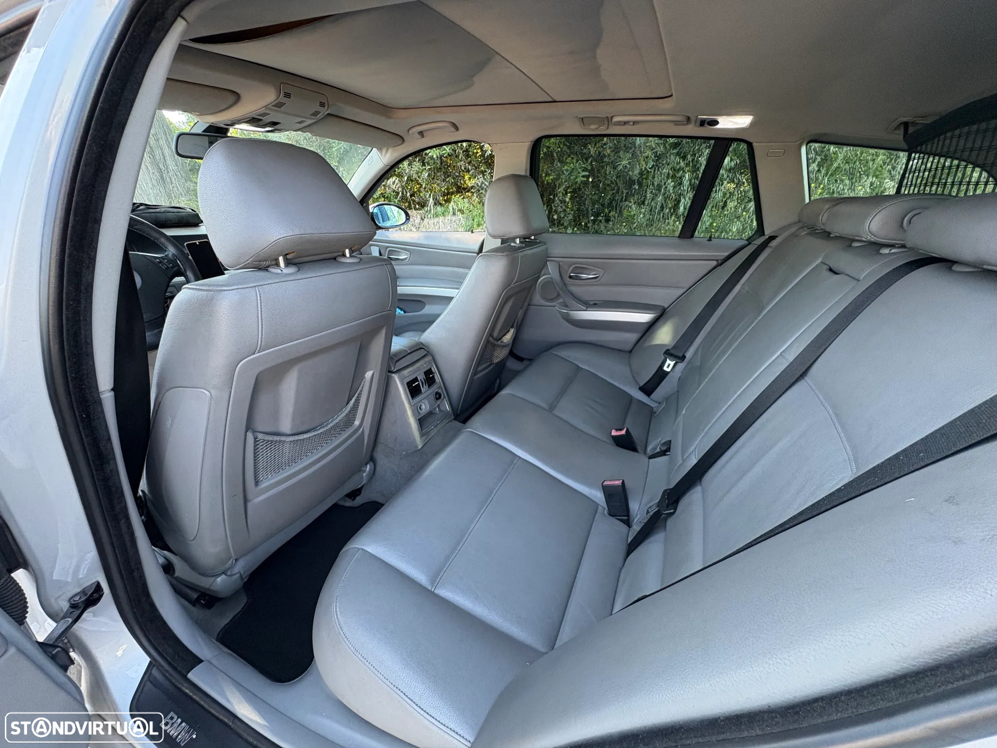 BMW 320 d Touring Exclusive - 10