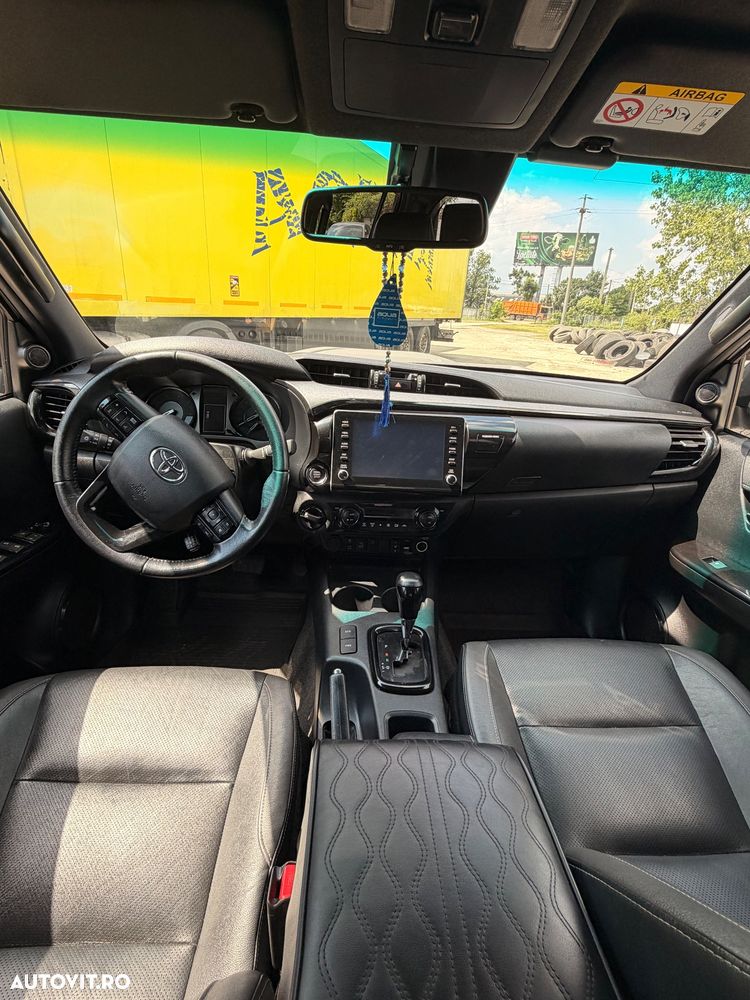 Toyota Hilux 2.8D 204CP 4x4 Double Cab AT GR Sport - 8