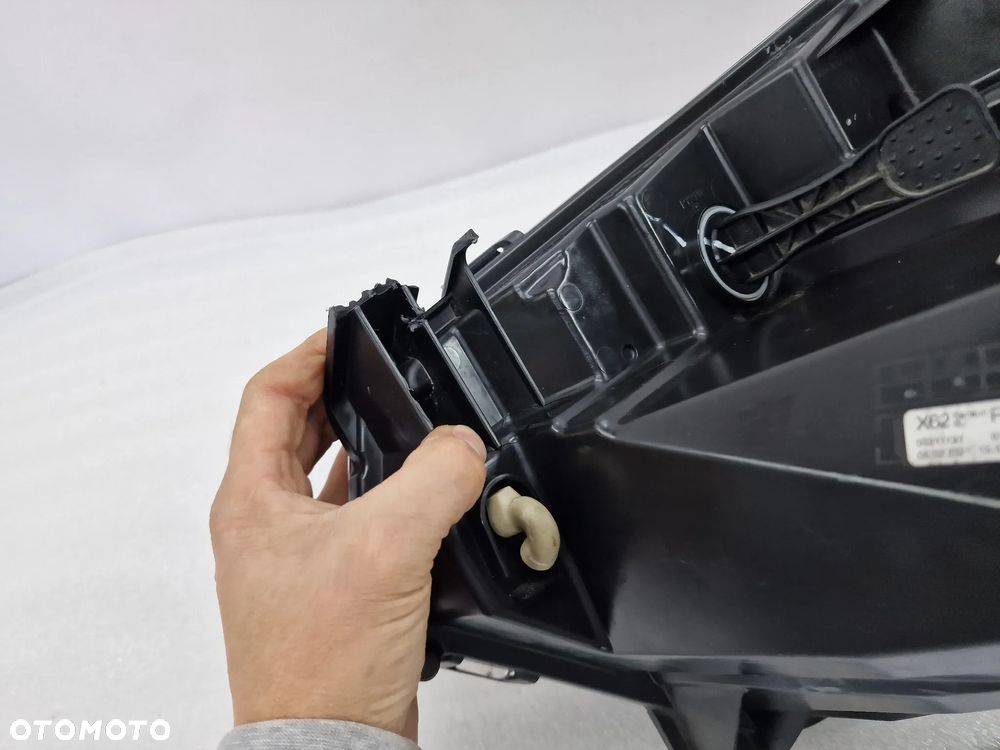 RENAULT MASTER IV 4 19- PRAWA LAMPA PRZEDNIA PRZÓD FULL LED , NR 260105567R , NR AUKCJI LA139 - 17