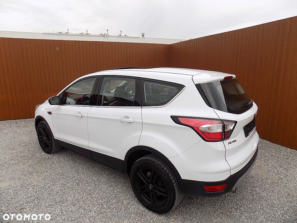 Ford Kuga 1.5 EcoBoost FWD Titanium ASS - 4
