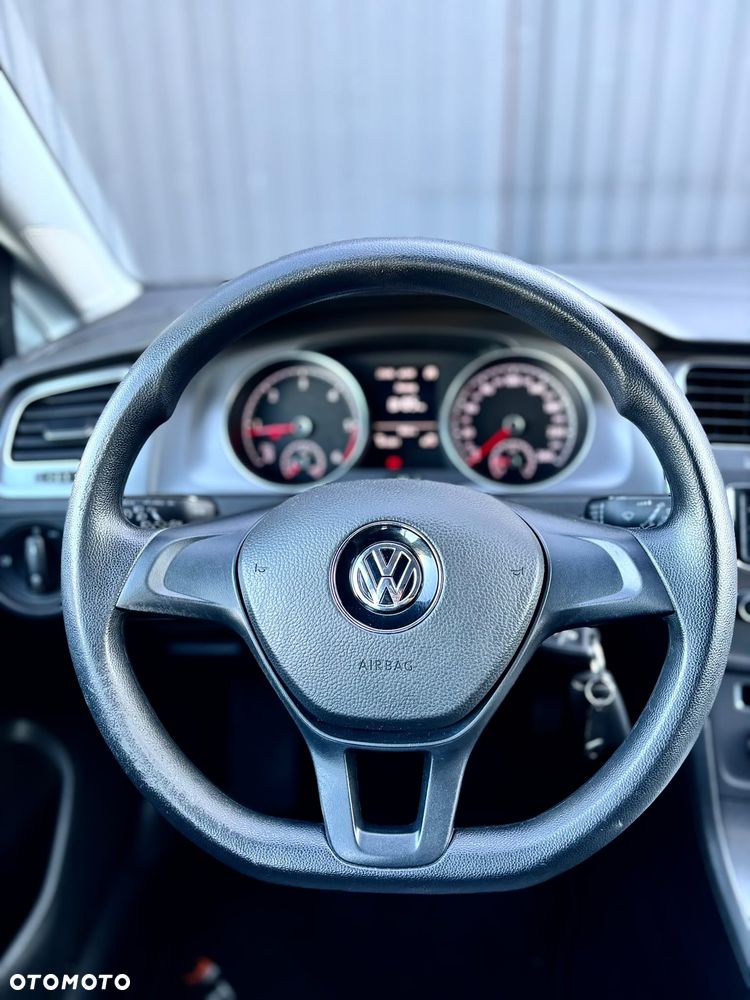 Volkswagen Golf 1.6 TDI DPF BlueMotion Technology Team - 16