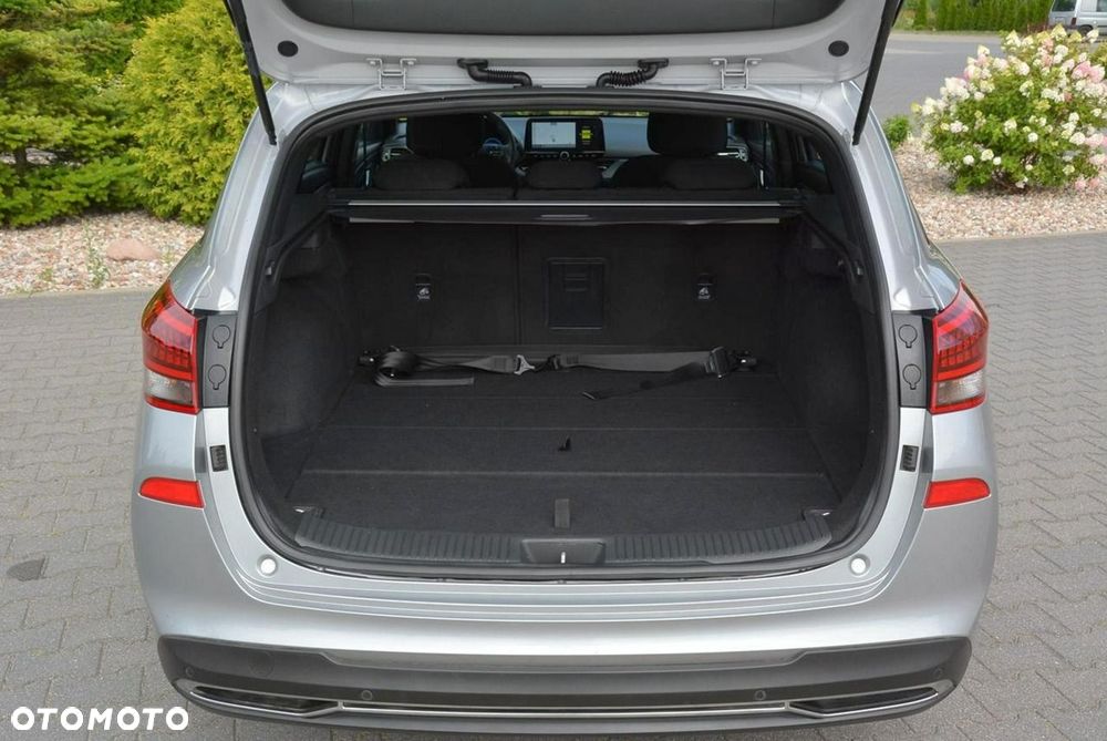 Hyundai i30 1.5 T-GDI 48V-Hybrid DCT Advantage - 37