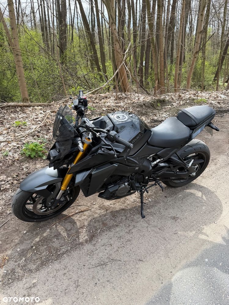 Suzuki GSX 1000 - 7