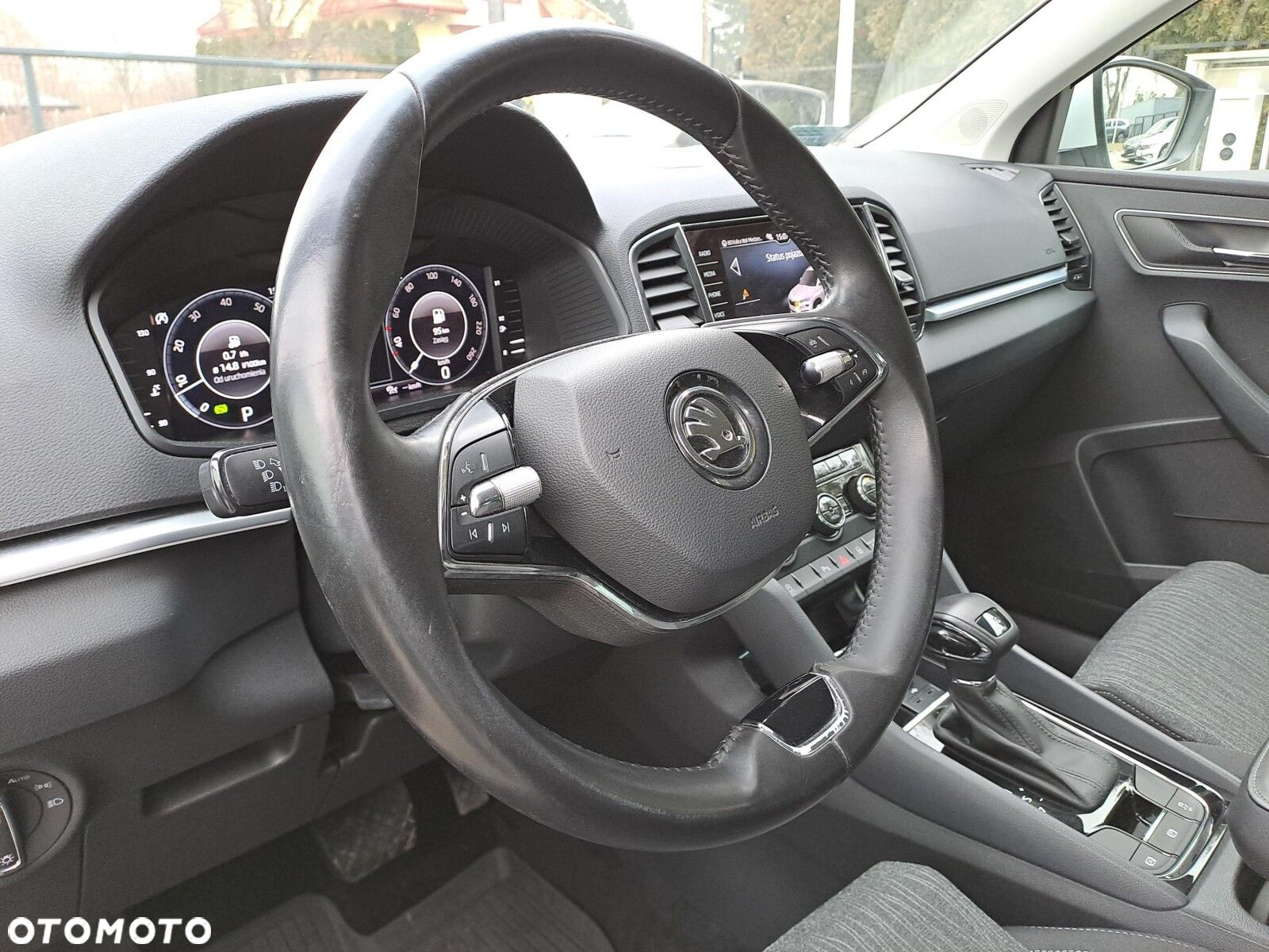 Skoda Karoq 1.5 TSI ACT 4x2 Style DSG - 10