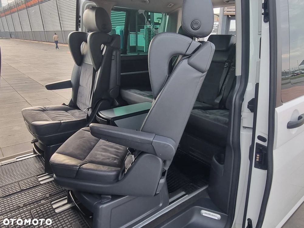 Volkswagen Multivan - 15