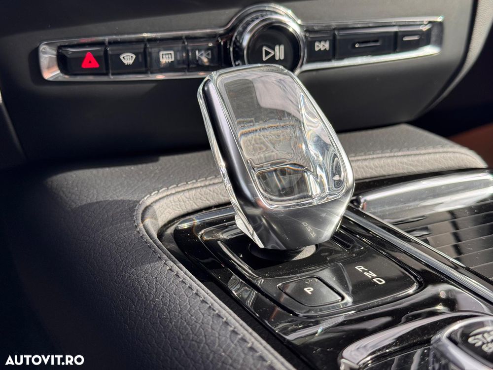 Volvo S60 T8 Recharge AWD Geartronic Inscription - 27