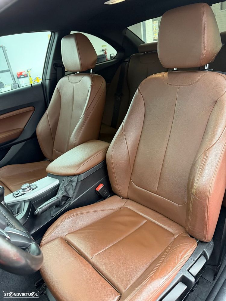 BMW 220 d Coupe Pack M - 13