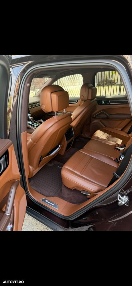 Porsche Cayenne Standard - 10