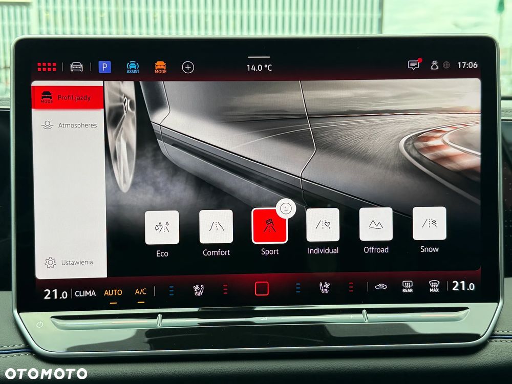 Volkswagen Tiguan 2.0 TDI SCR 4MOTION DSG R-Line - 25