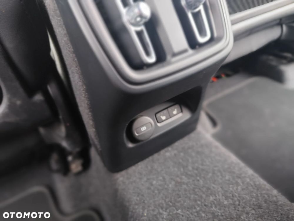 Volvo XC 40 T5 AWD Geartronic R-Design - 12
