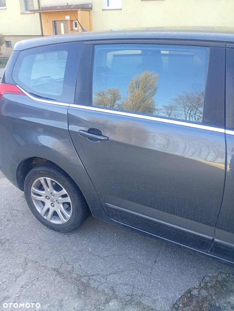 Peugeot 5008 HDI FAP 150 Platinum - 6