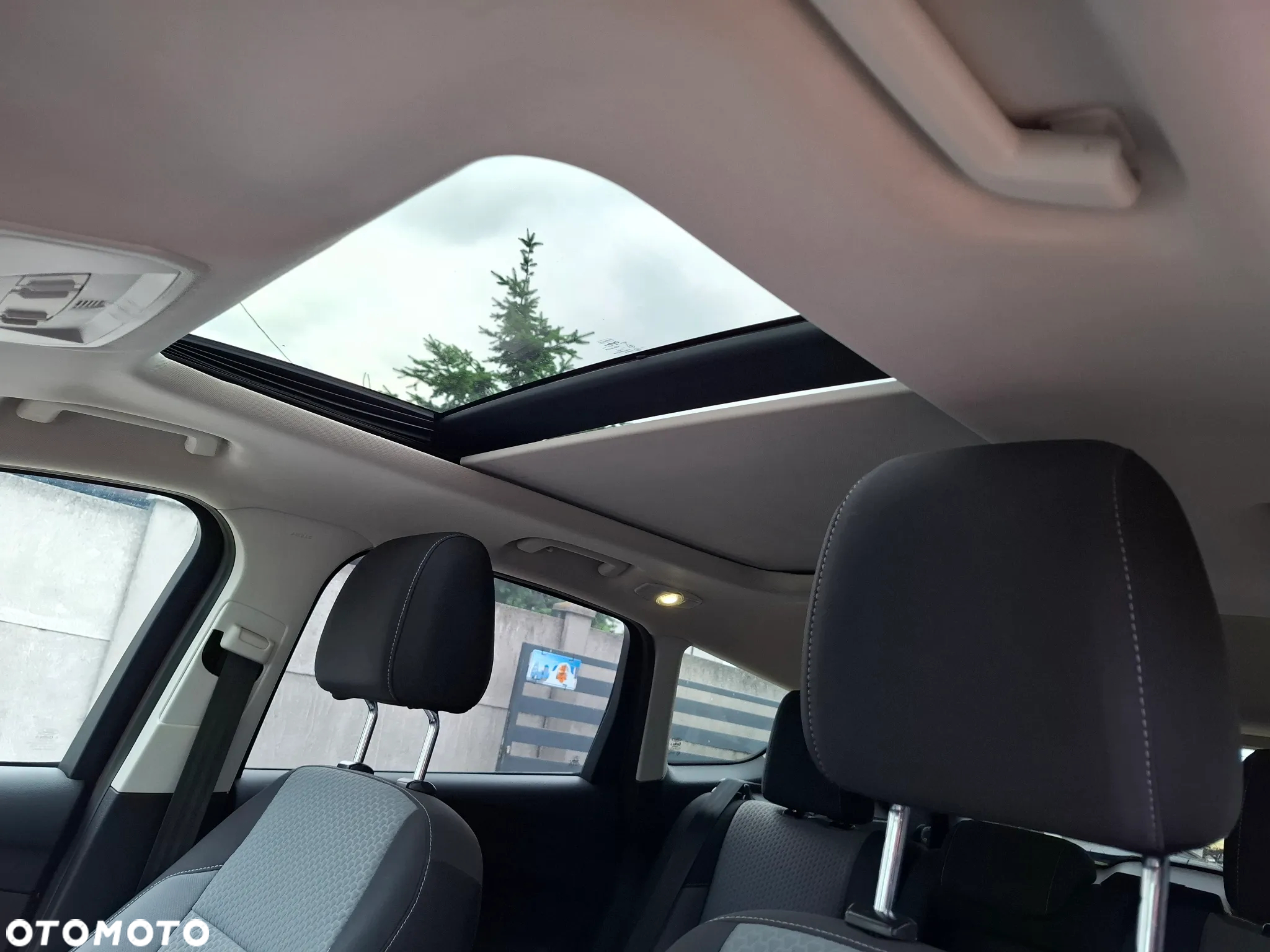 Ford Kuga - 25