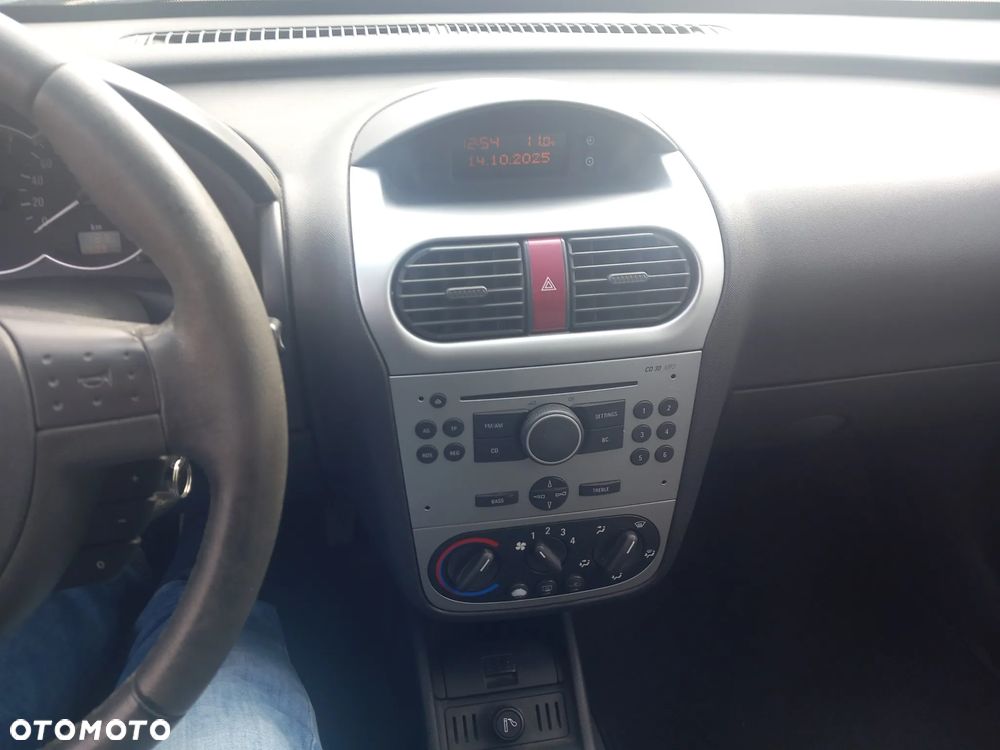 Opel Combo Standard - 11