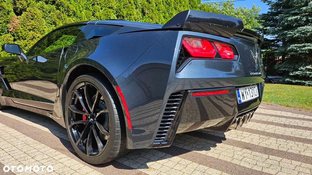 Chevrolet Corvette - 9