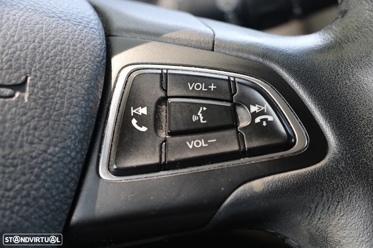 Ford Focus 1.0 SCTi Titanium - 19