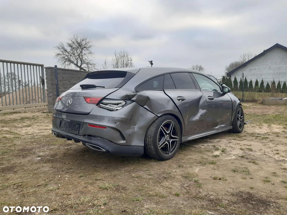 Mercedes-Benz CLA 200 AMG Line - 6