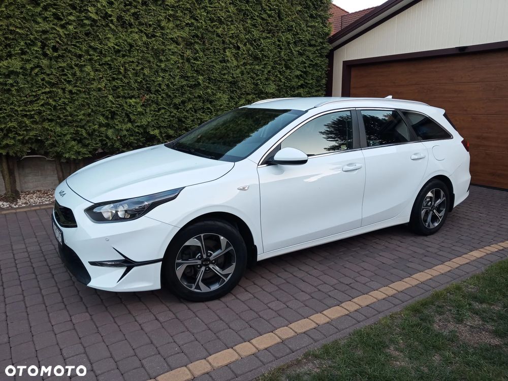 Kia Ceed 1.5 T-GDI M - 2
