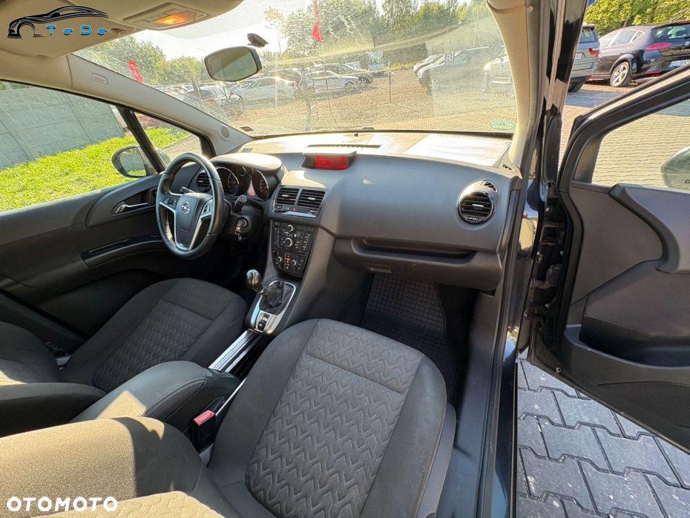 Opel Meriva 1.4 T Cosmo S&S - 28