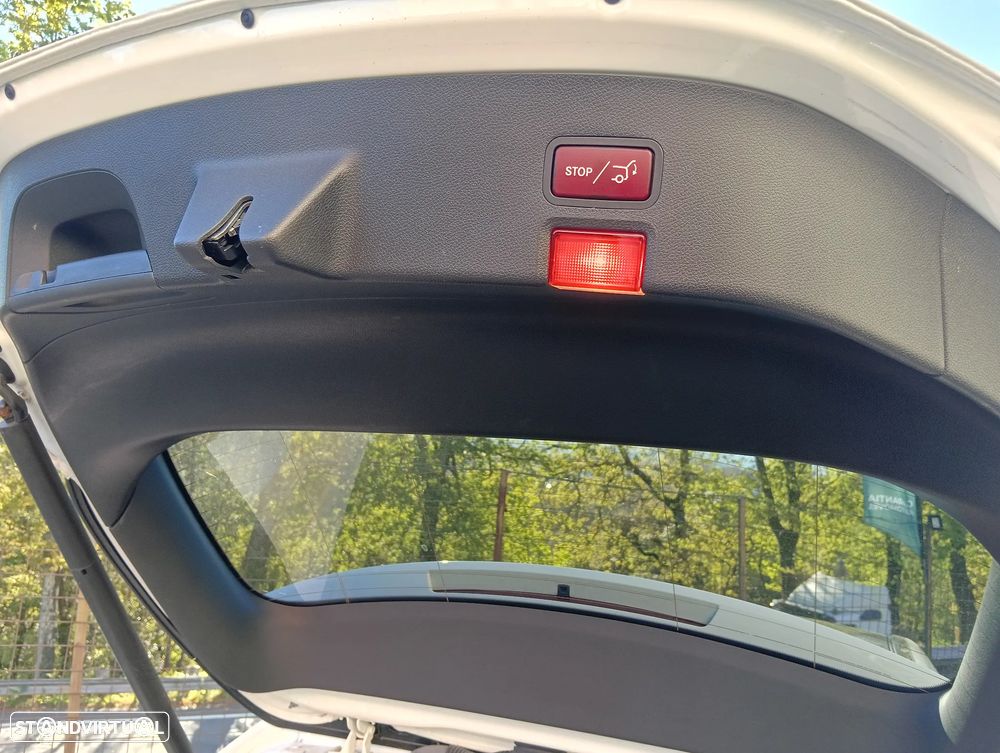 Mercedes-Benz CLA 200 d Shooting Brake AMG Line Aut. - 15