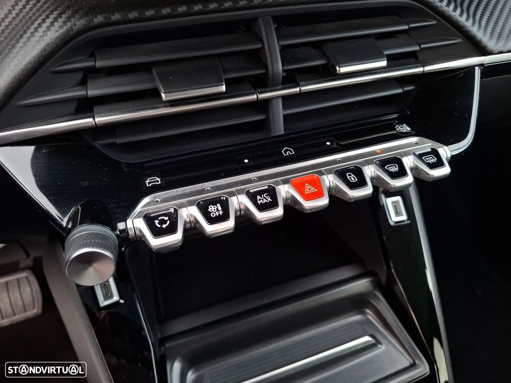 Peugeot 208 1.2 Hybrid Allure e-DCS6 - 19