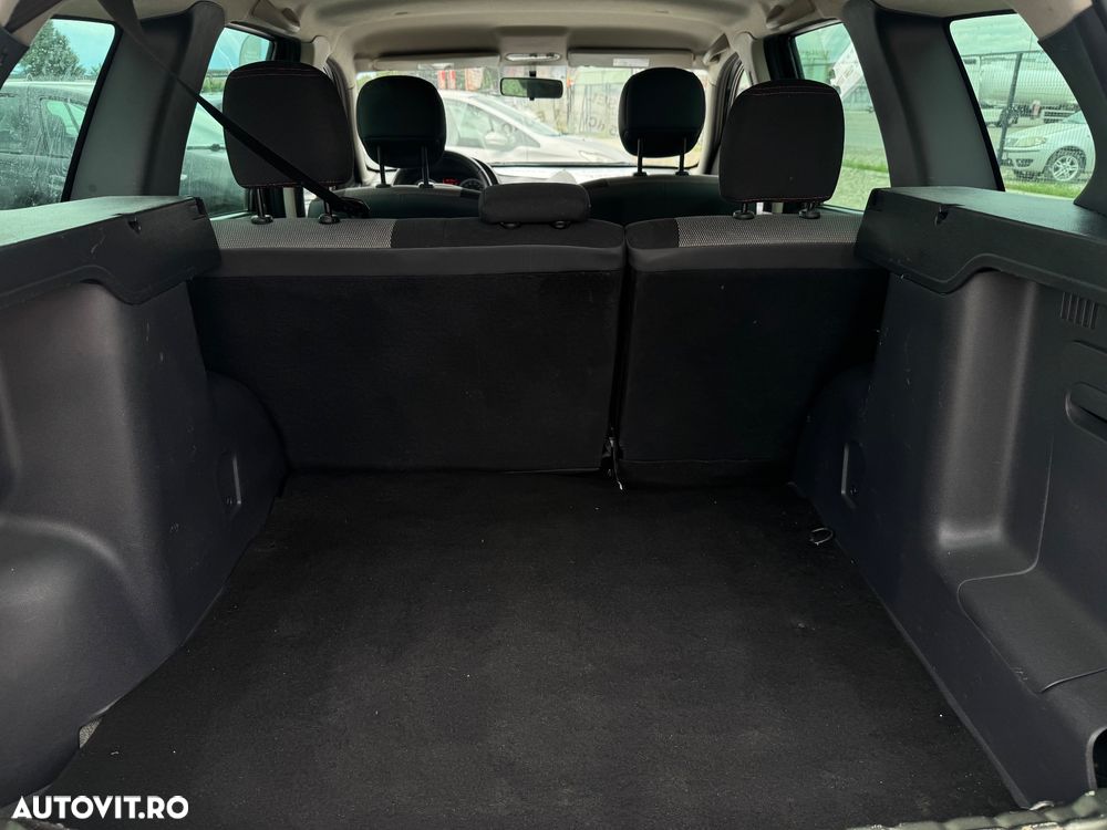 Dacia Duster 1.5 dCi 4x2 Prestige - 14