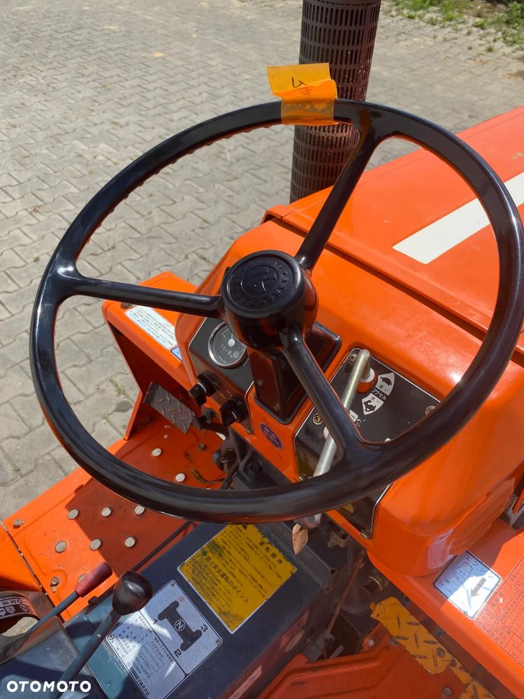 Kubota B1600 - 4