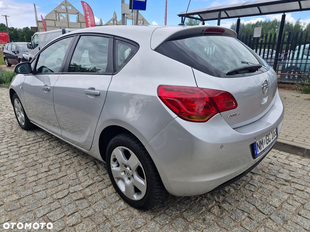 Opel Astra - 3