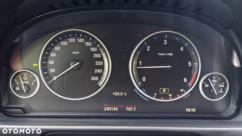 BMW Seria 5 520d Luxury Line - 23