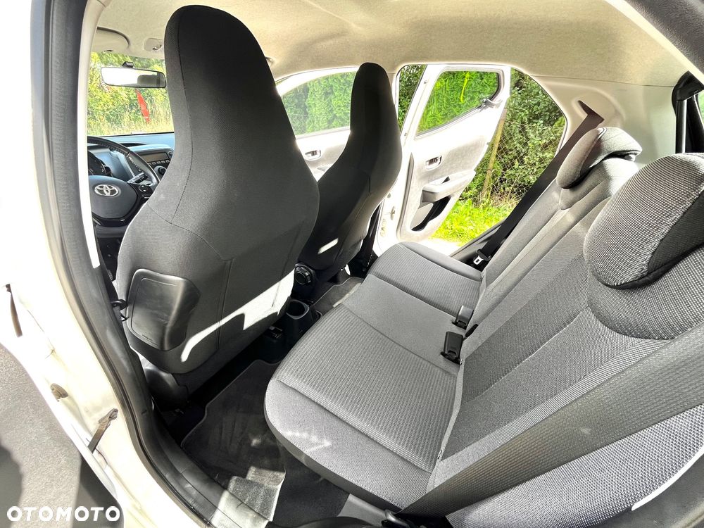 Toyota Aygo x-play - 8