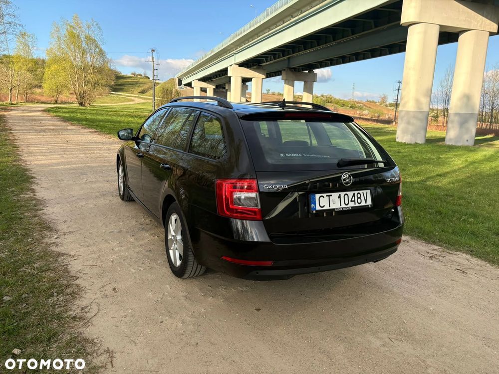 Skoda Octavia ver-1-6-tdi-scr-ambition - 5