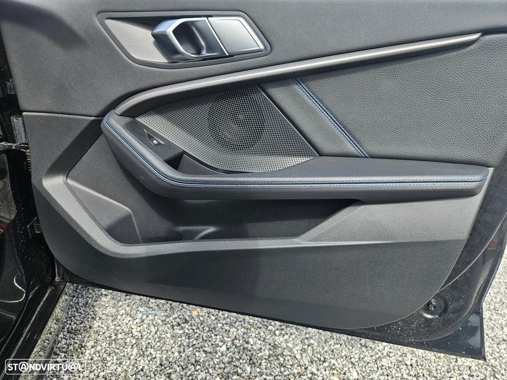 BMW 116 d Pack Desportivo M - 20