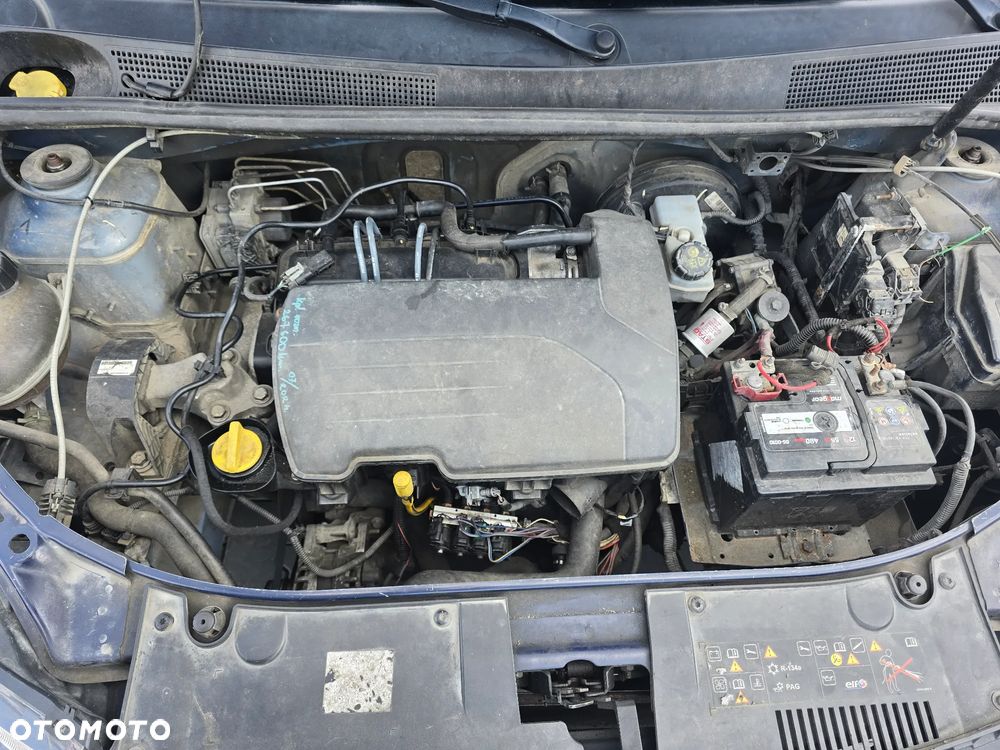 Dacia Sandero - 9