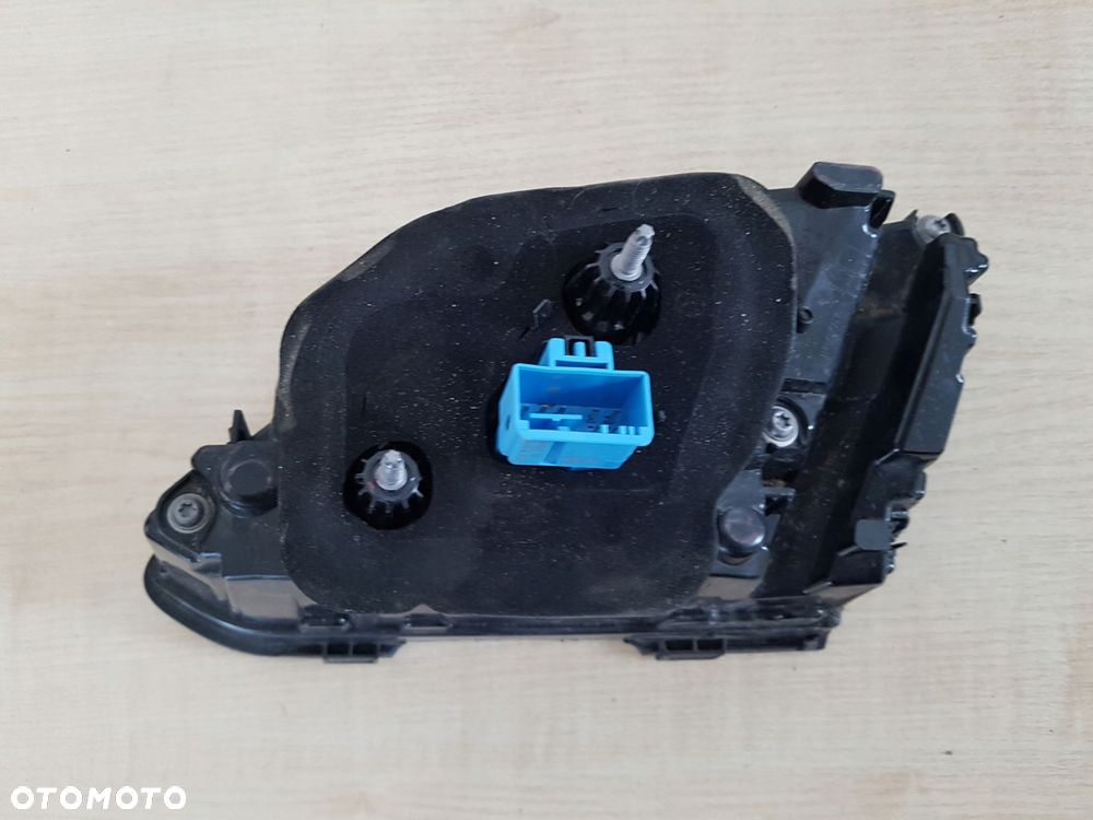 vw arteon lampa tył lewa na klapę 3g8945307s - 2