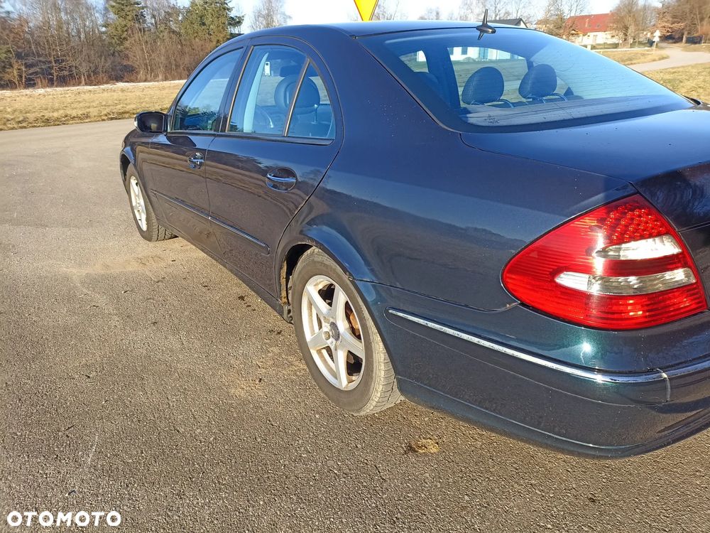 Mercedes-Benz Klasa E 320 CDI T Avantgarde - 3