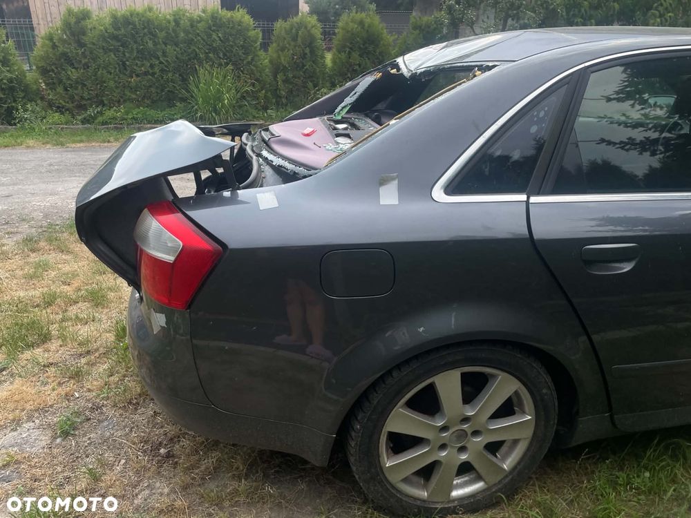 Audi A4 Limousine - 5