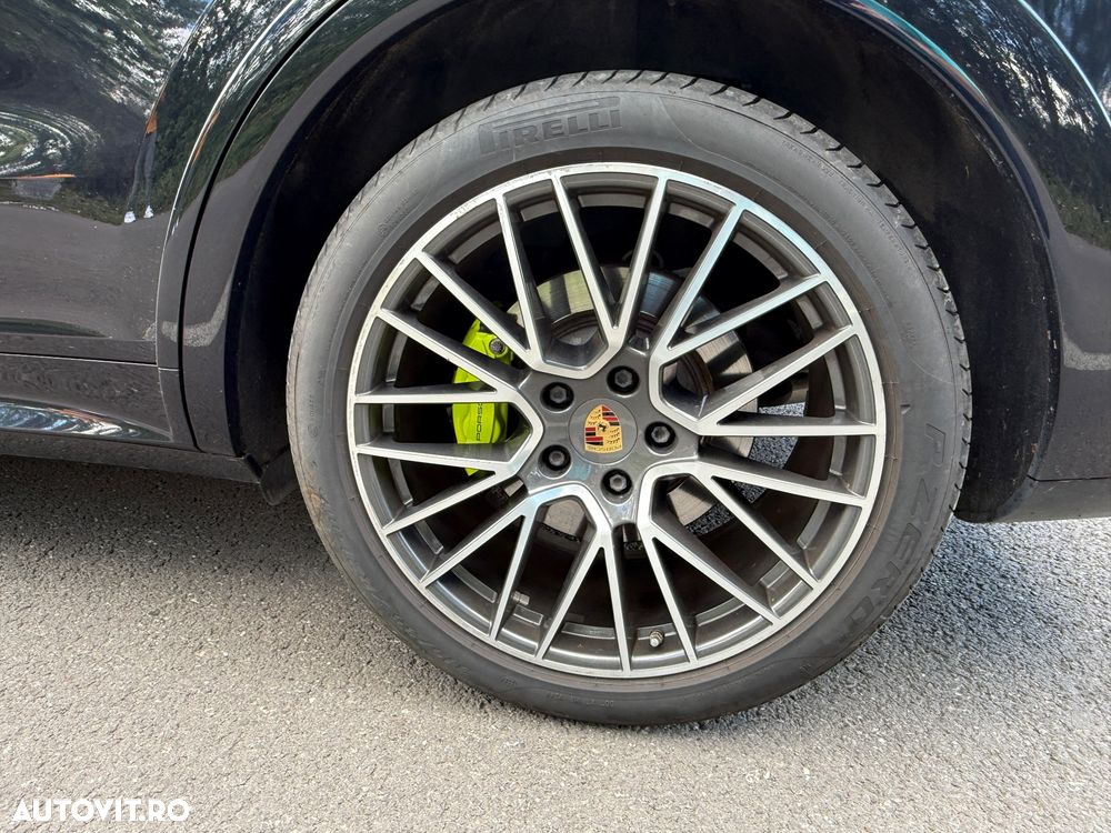 PORSCHE Cayenne 2022 — imagine 16