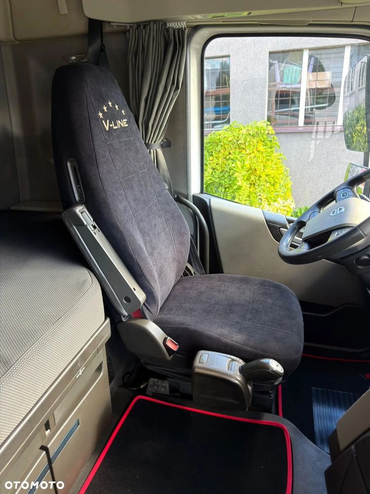 Volvo FH GLOBETROTTER - 29