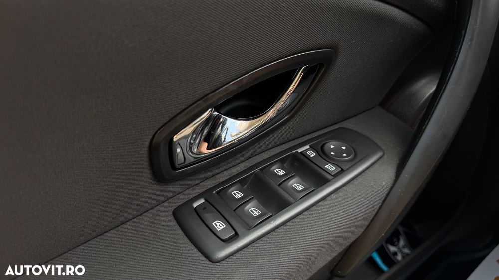 Renault Megane ENERGY dCi 130 INTENS - 12