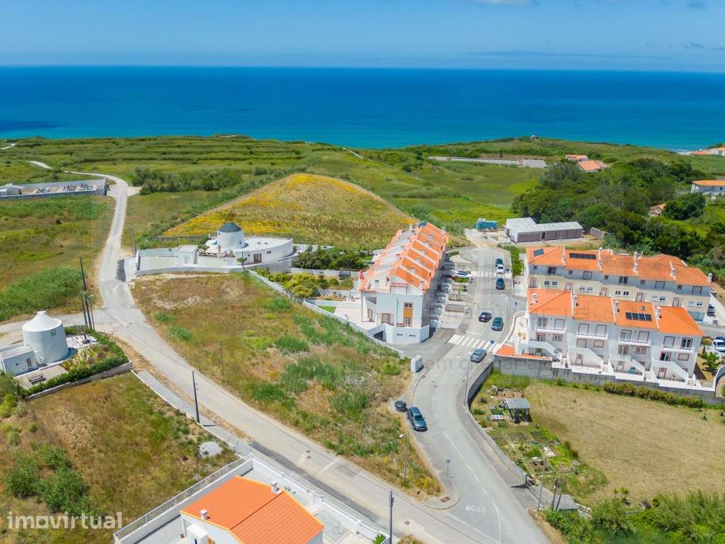 Moradia T3+1 com Vista Mar, Jardim, Terraço Panorâmico e Garagem Bo... - Grande imagem: 2/50